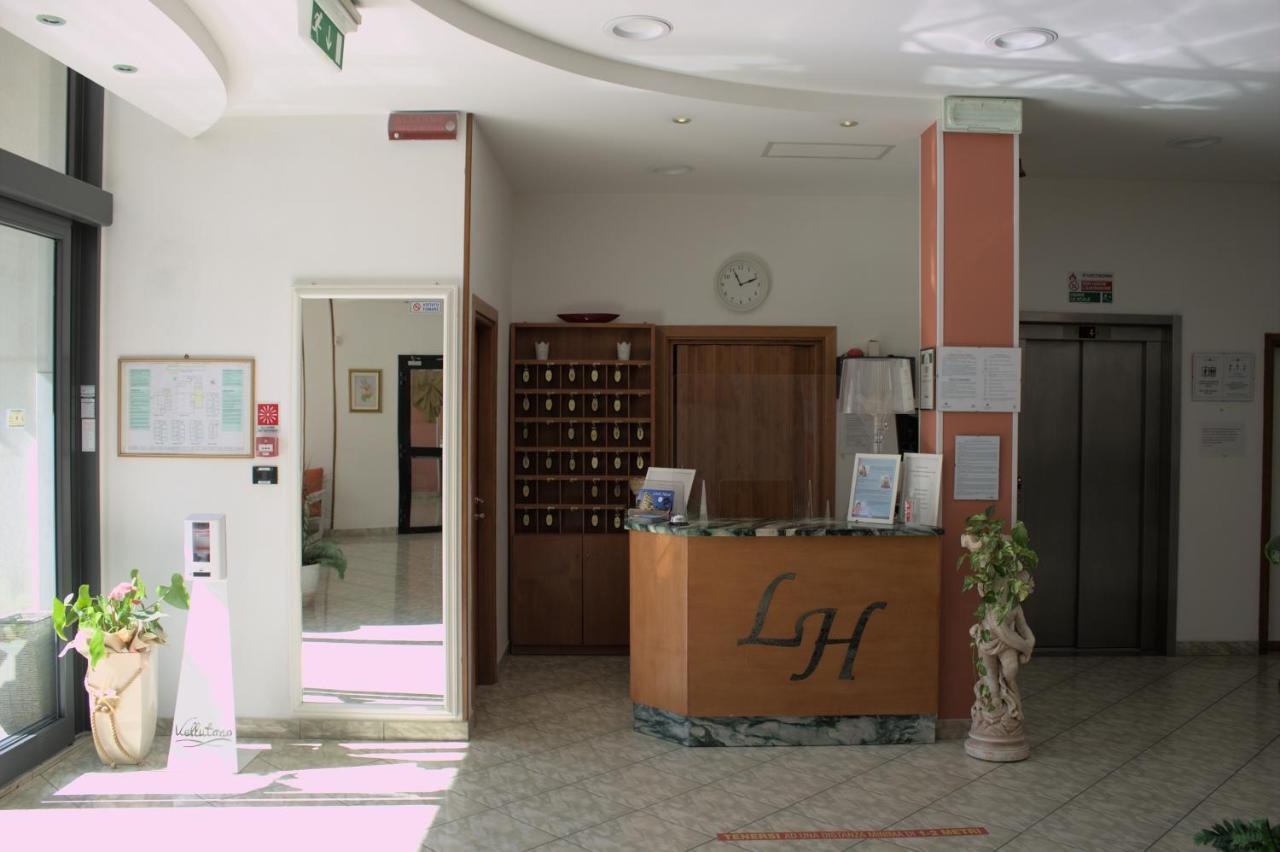 Little Hotel Cesenatico Exterior photo
